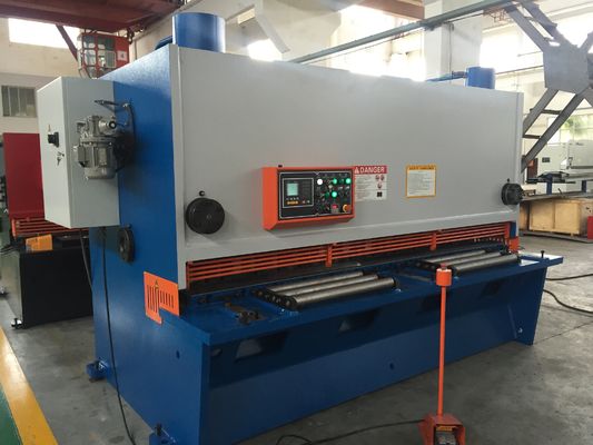Macchina per la taglio della ghigliottina in lamiera di metallo Macchina per la taglio idraulica CNC con retrogamma 600 mm Valvola Rexroth