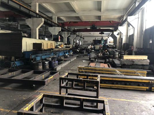 muffa di foggiatura conica del palo del poligono & del giro per il palo leggero 10m per il produttore del palo leggero della Russia