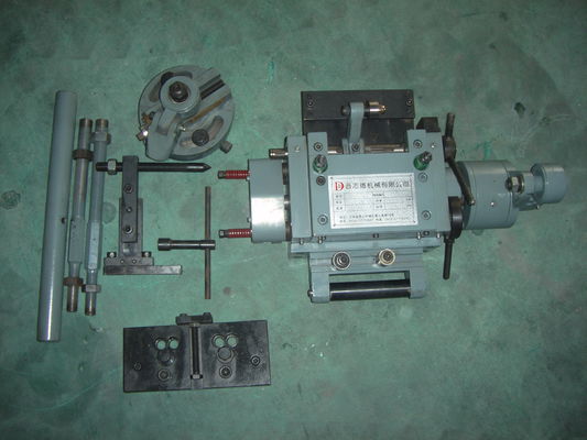 Linea di alimentazione della bobina del controllore PLC touch screen con spessore della bobina da 0,3 mm a 6 mm e capacità di peso della bobina di 5 tonnellate