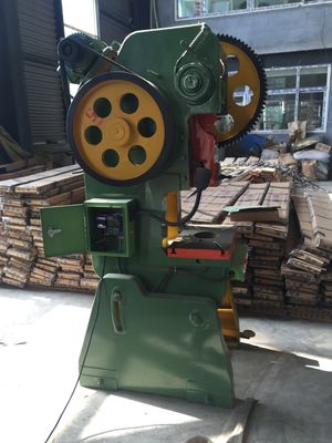 Pressa meccanica CNC automatica per lavorazione metalli, durata stampi 10 anni